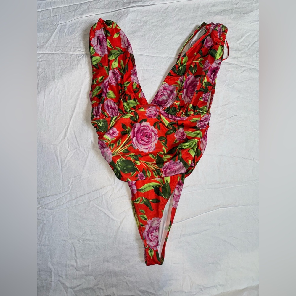 ❗️NEW❗️Floral bodysuit